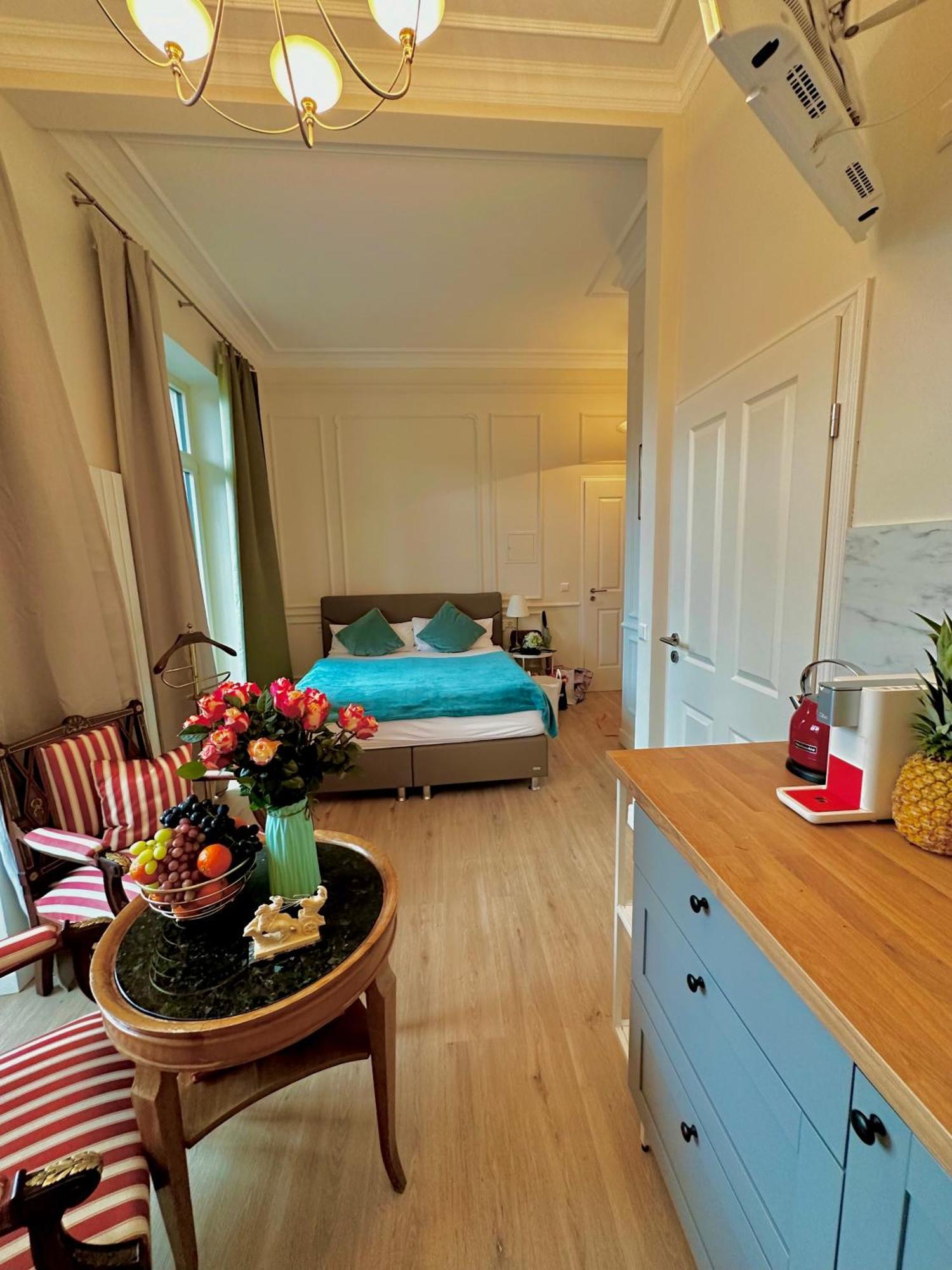 Hirsch Appartements Baden-Baden Ngoại thất bức ảnh